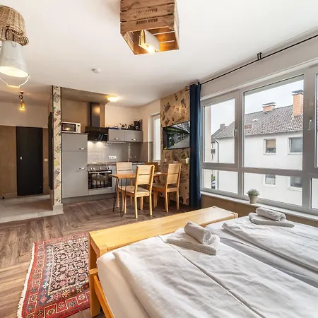 Aparthotel Aappartel Gaestehaus - Parkplatz - Zentral - 24h Check In *