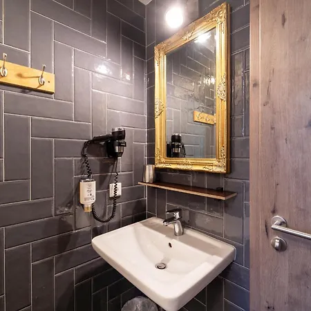 Aappartel Gaestehaus - Parkplatz - Zentral - 24h Check In Apart Otel 4*