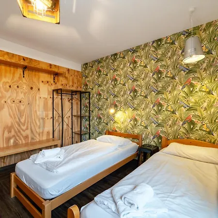 Aappartel Gaestehaus - Parkplatz - Zentral - 24h Check In Bielefeld