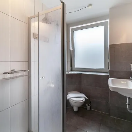 Aappartel Gaestehaus - Parkplatz - Zentral - 24h Check In