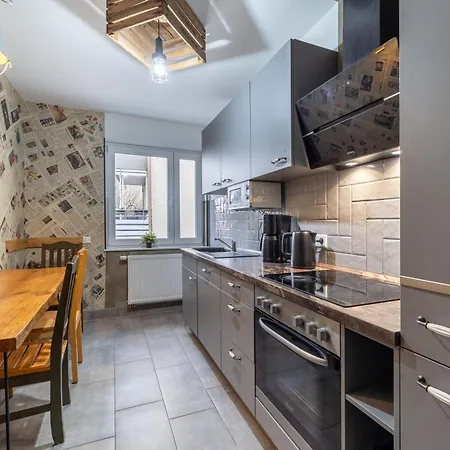 Aappartel Gaestehaus - Parkplatz - Zentral - 24h Check In Hotel apartamentowy *