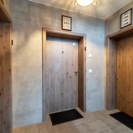 Aappartel Gaestehaus - Parkplatz - Zentral - 24h Check In *