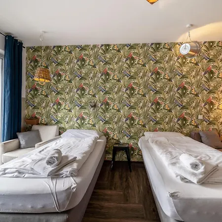 Aappartel Gaestehaus - Parkplatz - Zentral - 24h Check In