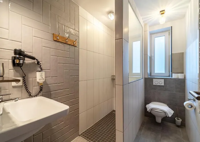 Aappartel Gaestehaus - Parkplatz - Zentral - 24h Check In *