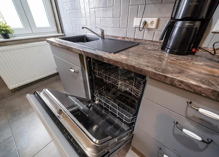 Aappartel Gaestehaus - Parkplatz - Zentral - 24h Check In * Bielefeld