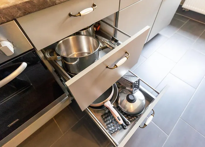 Aappartel Gaestehaus - Parkplatz - Zentral - 24h Check In * Bielefeld